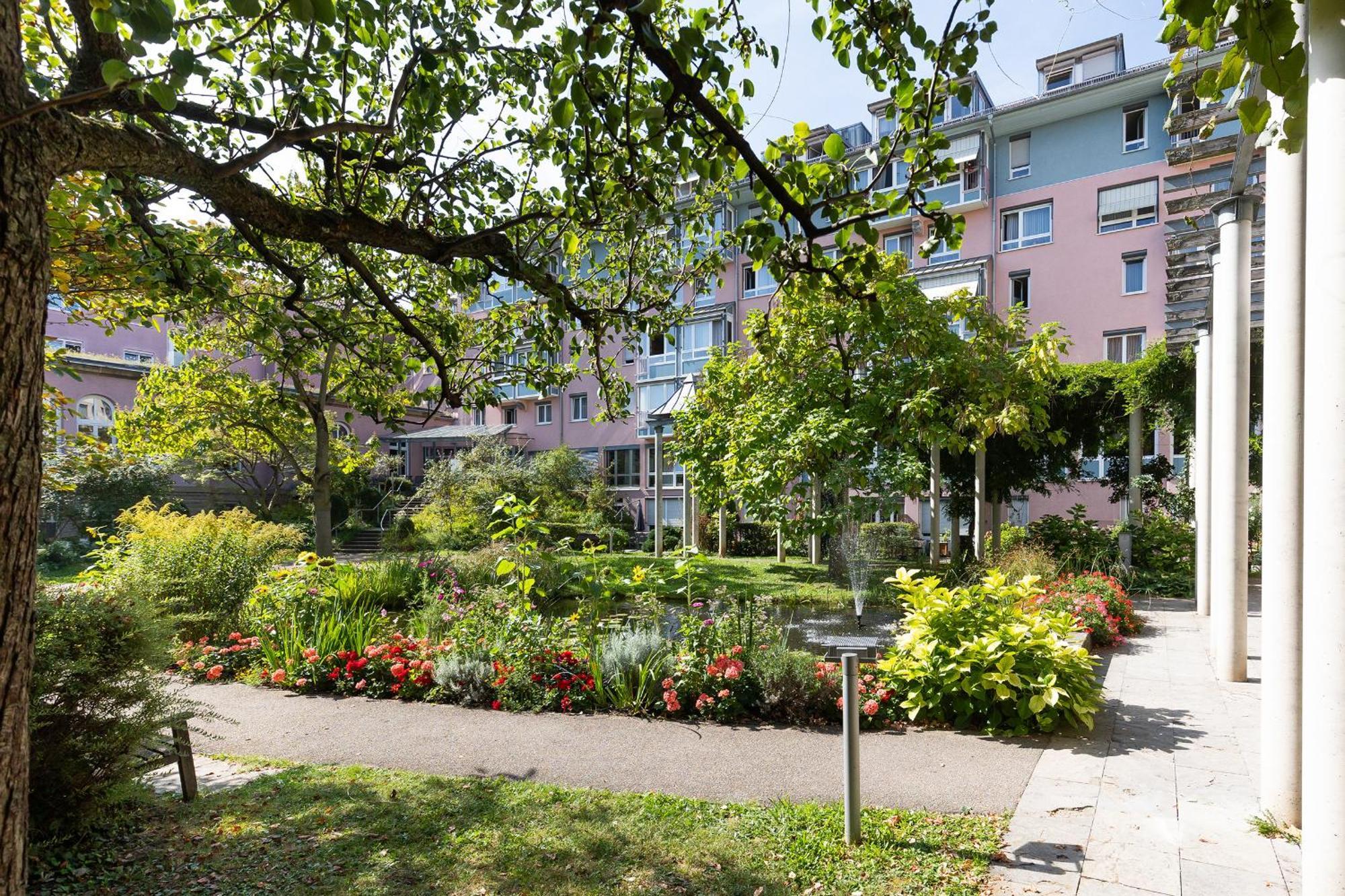 Evangelische Diakonissenanstalt Estugarda Exterior foto